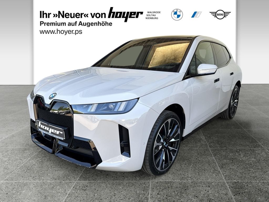 BMW iX