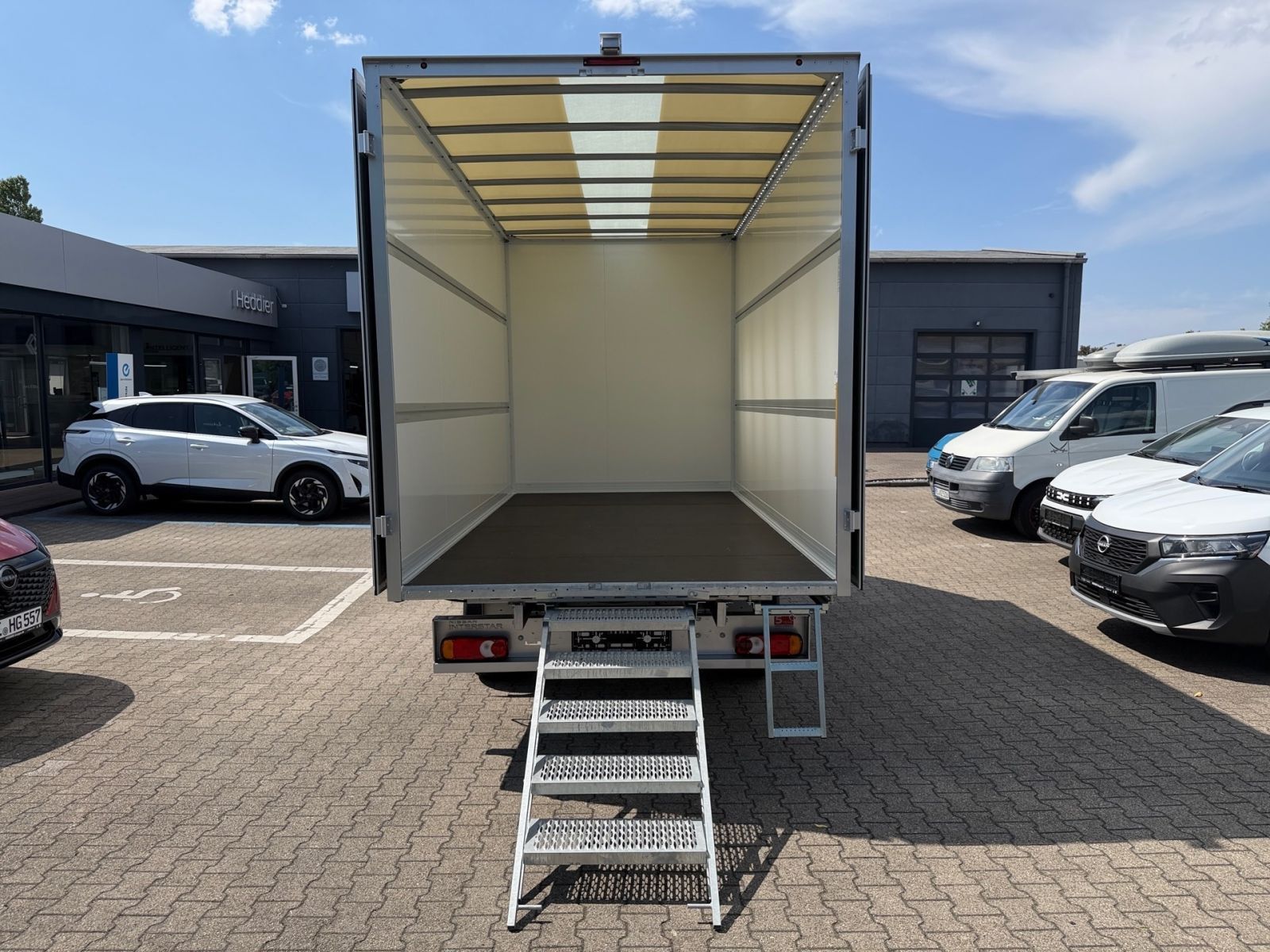 Fahrzeugabbildung Nissan Interstar L3H1 35 dCi170 N-CONNECTA *Komfort*Win