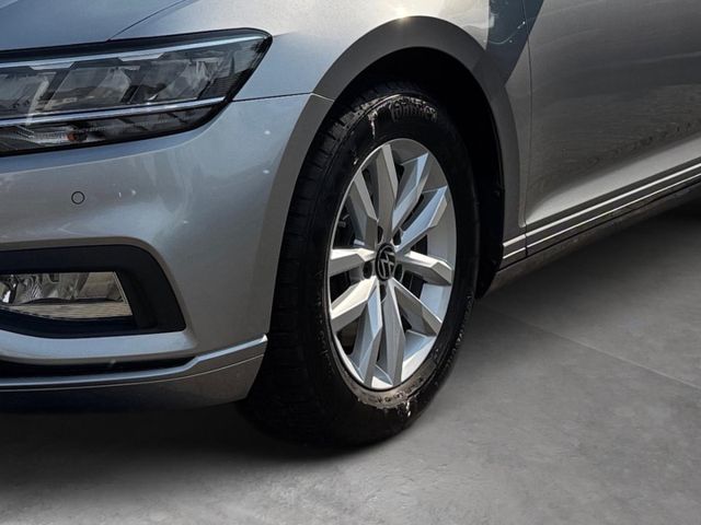 Passat Variant Business 1.5 TSI DSG LED Navi AHK
