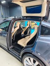 Tesla Model X Ludicrous - Kostenloses Laden - 7 Sitzer - Tesla Model X von privat