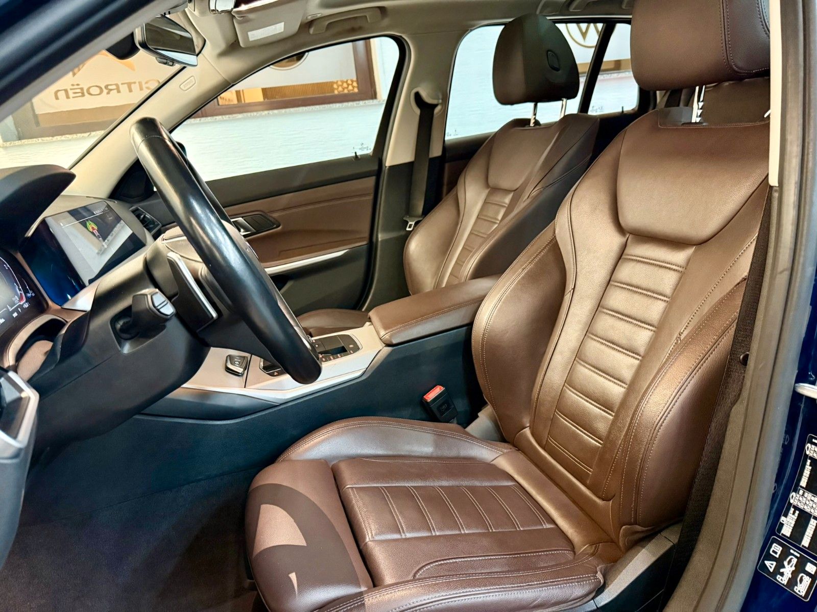 BMW 320 dxDrive*Leder*Navi*LED*Pano*AHK*1.Hand*MwSt* foto 24