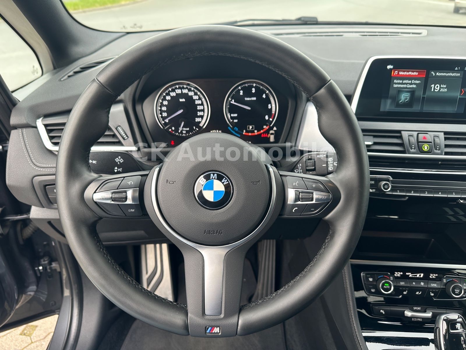 Fahrzeugabbildung BMW 218dxDrive Active Tourer M-Sport/Shadow-Line/LED