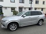 Volvo XC90 T8 AWD Inscription Luftfederung/AHK/7-Sitze - silberne Volvo XC90