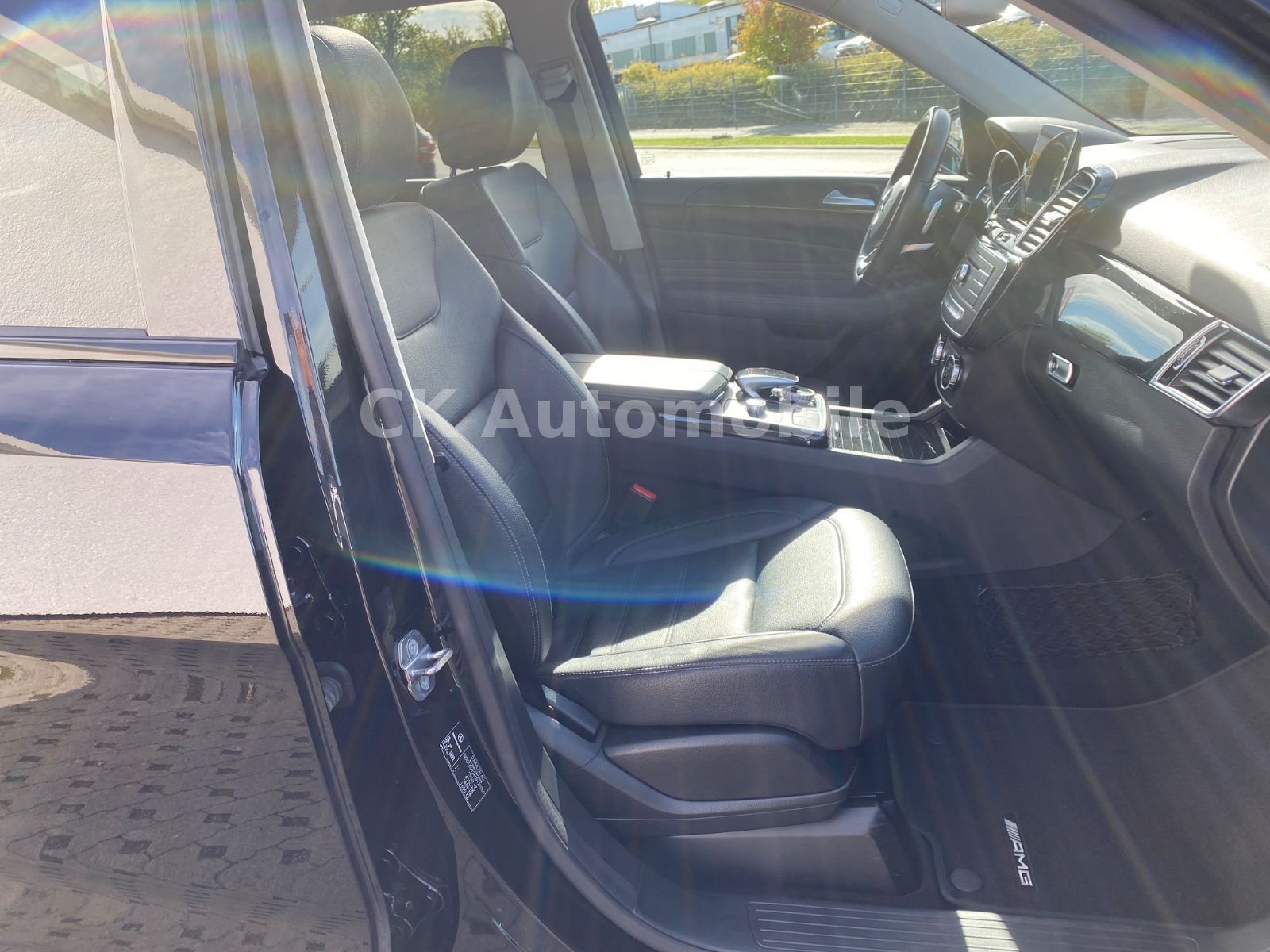 Fahrzeugabbildung Mercedes-Benz GLE 350 d 4Matic AMG Line/Navi/Air Matic/ILS/LED