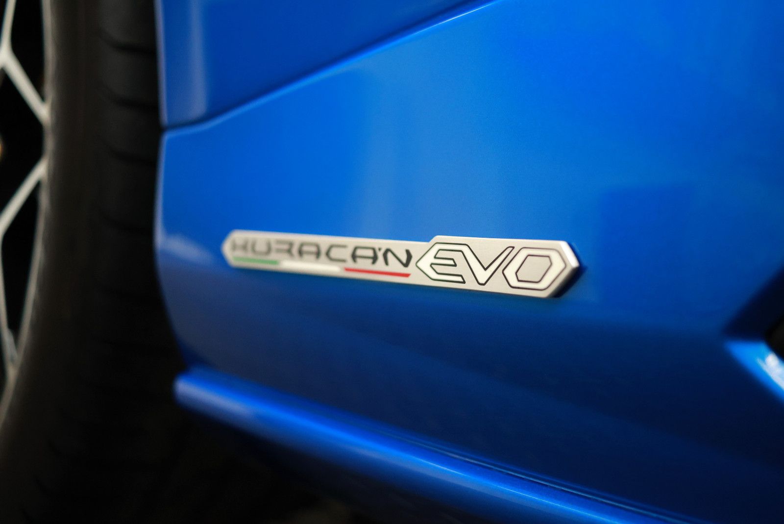 Fahrzeugabbildung Lamborghini Huracán EVO/LIFT/CARBON/SPORTSEAT/SENSONUM/CAM