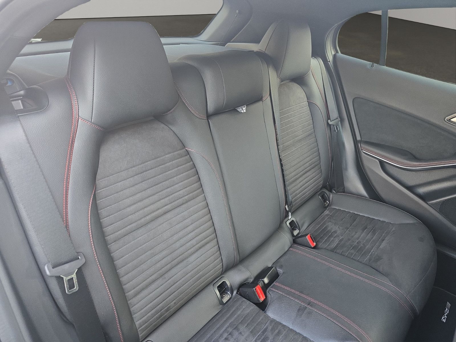 Fahrzeugabbildung Mercedes-Benz GLA 200 GLA Aut. /AMG Line/XENON/NAVI/LEDER/