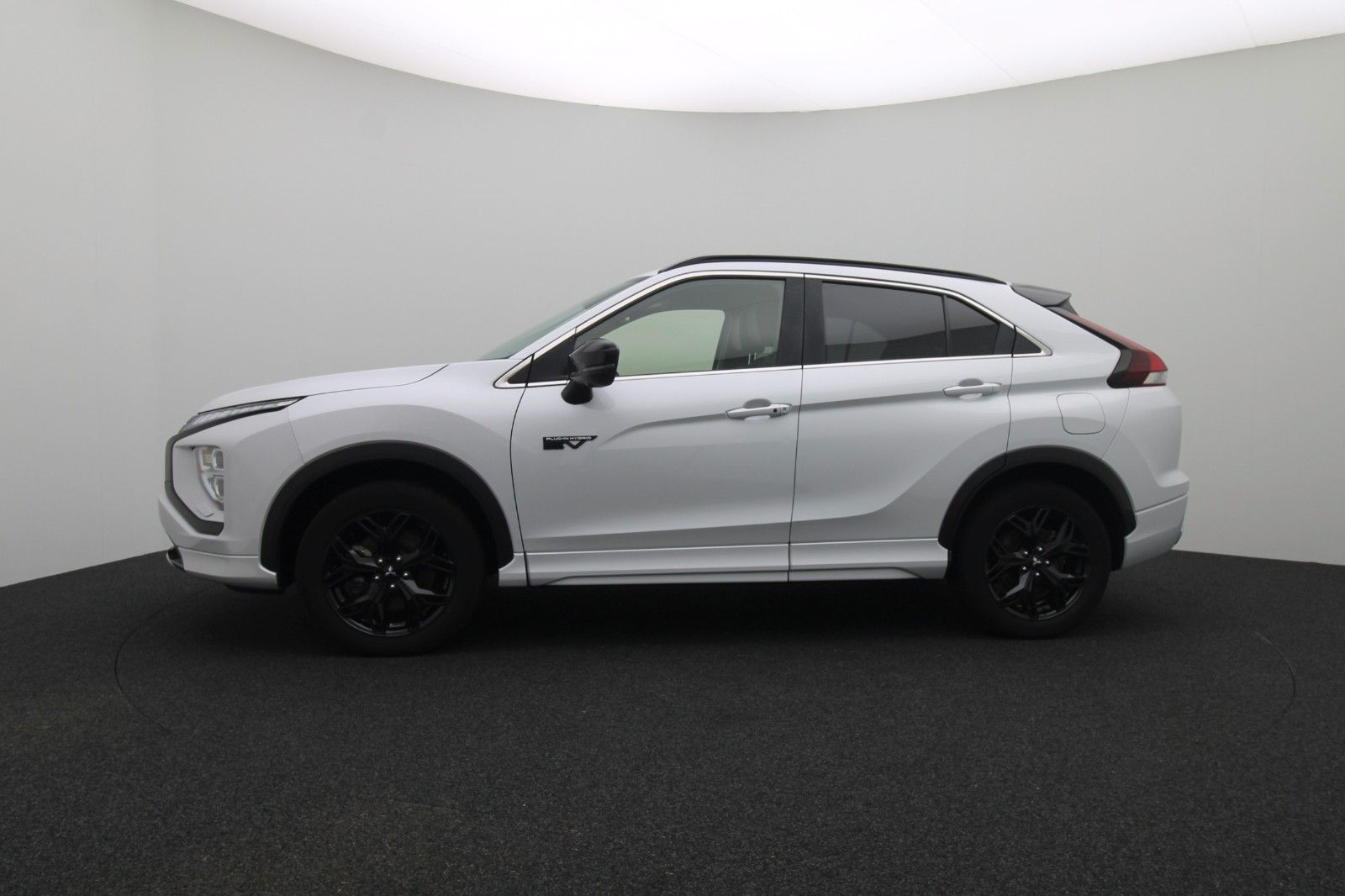 Fahrzeugabbildung Mitsubishi Eclipse Cross Plus Select Black Hybrid 4WD