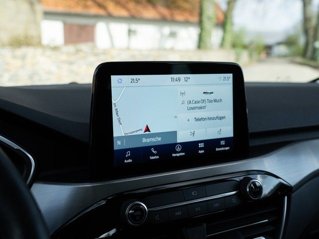 Kuga Titanium Plug-In Hybrid HUD AHK Panorama