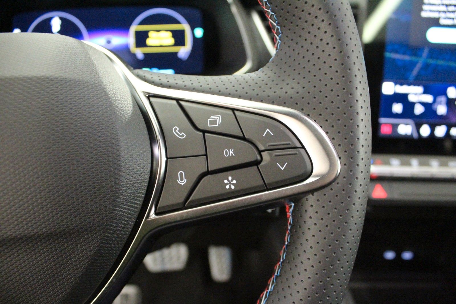 Fahrzeugabbildung Renault Captur Full Hybrid 160 E-Tech Esprit Alpine