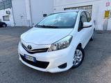 Toyota Yaris 1.0benz 2012 120.000km per neopaten - Toyota Yaris mit Panoramadach