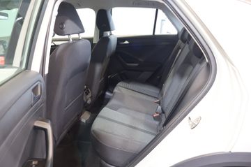 Volkswagen T-Roc 1.5 TSI Life AID+CARPLAY+LED+AHK