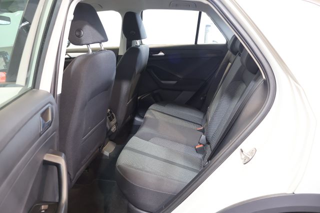 Volkswagen T-Roc 1.5 TSI Life AID+CARPLAY+LED+AHK
