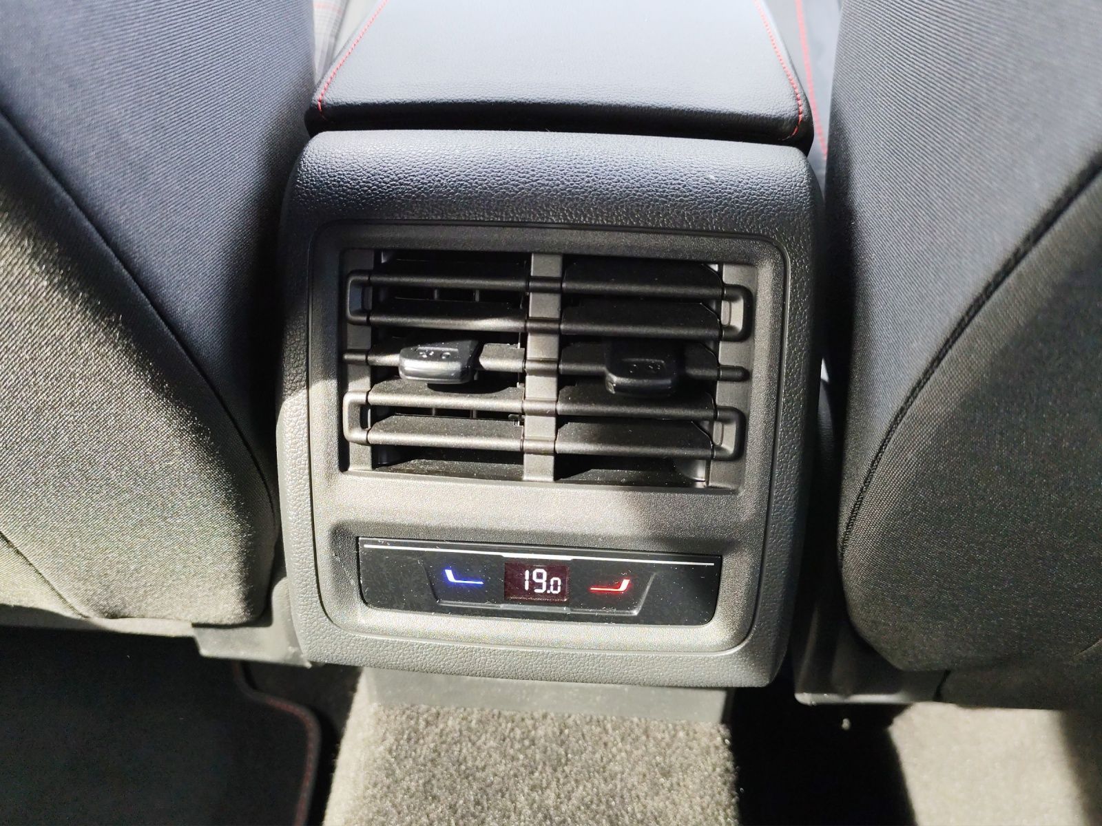 Volkswagen Golf - Bild 15