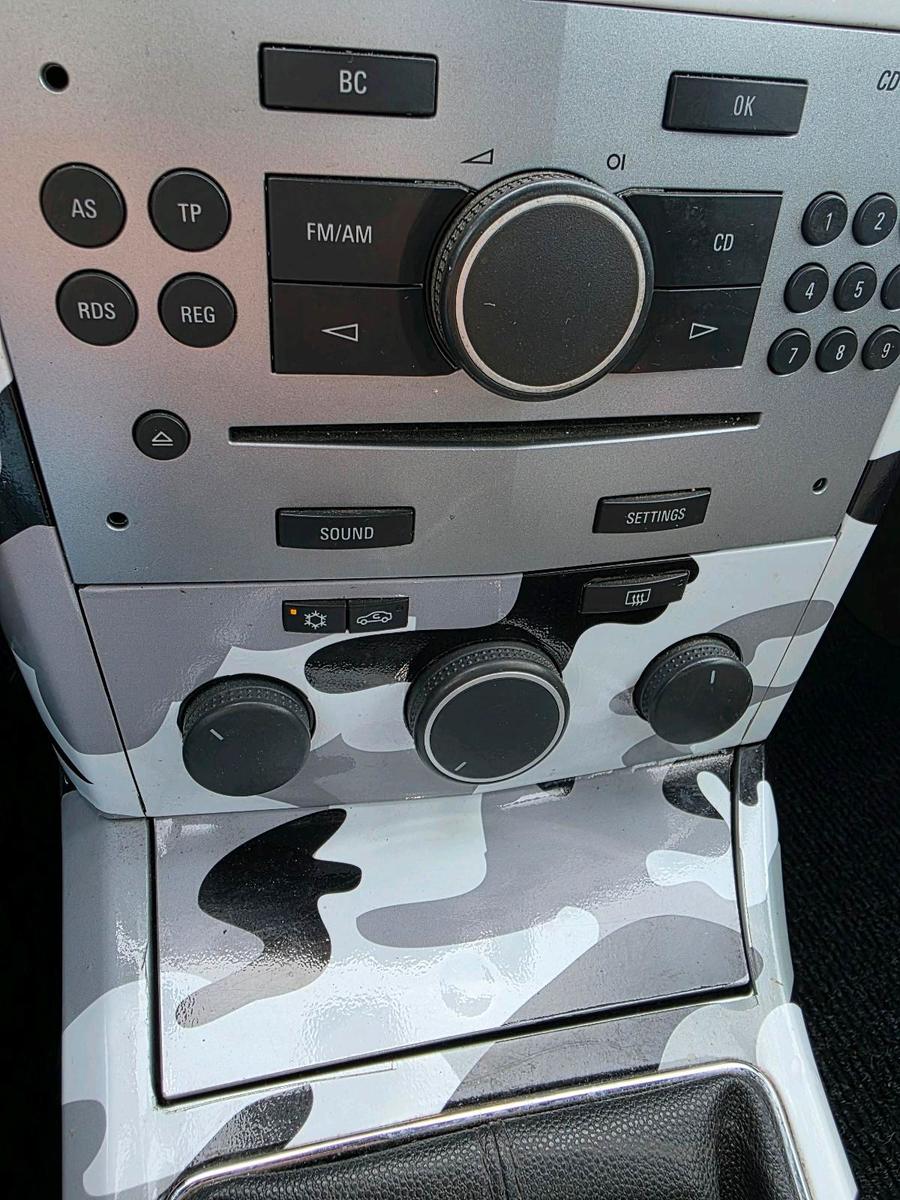 Opel Astra 2006 — engine 131 HP (96kW)