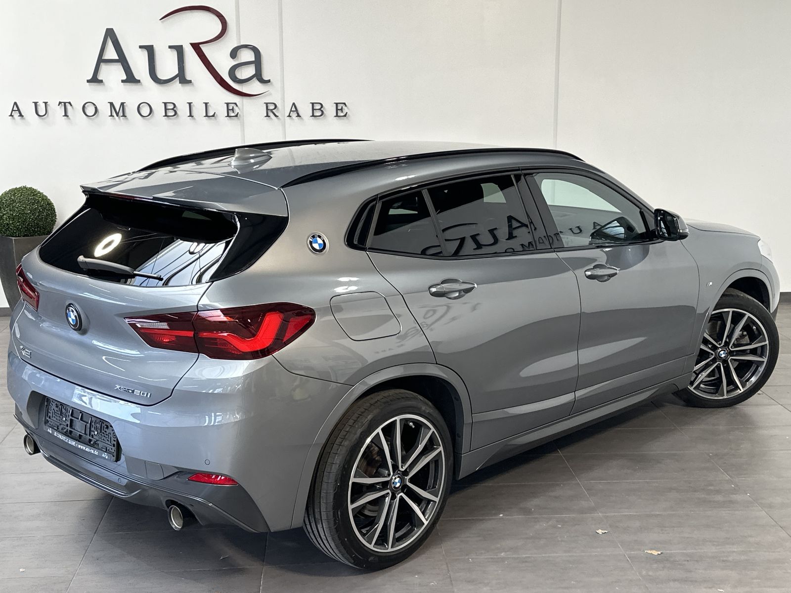 Fahrzeugabbildung BMW X2 xDrive20i M-Sport NAV+LED+KAMERA+HIFI+19ZOLL
