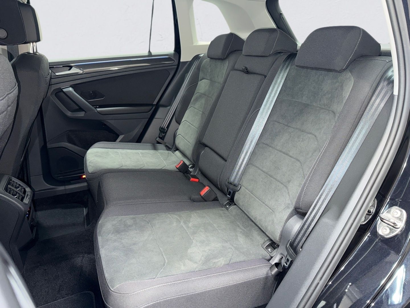 Volkswagen Tiguan 1.4 eTSI eHybrid ELEGANCE MATRIX KAM NAVI foto 11