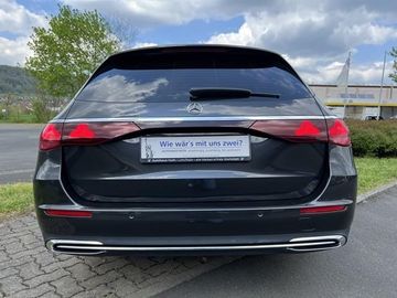 Mercedes E 300 - 7