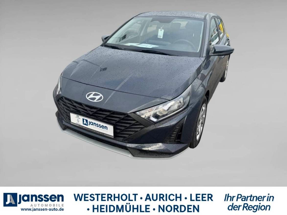 Fahrzeugabbildung Hyundai i20 Select Funktionspaket PDC Navi Rückfahrkamer