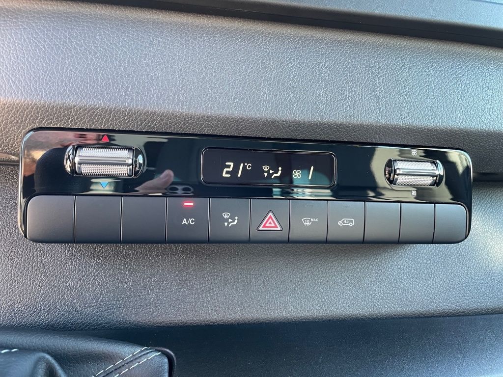 Fahrzeugabbildung Mercedes-Benz Sprinter 315 CDI Pritsche 3665 AHK,Klima,7-Sitze