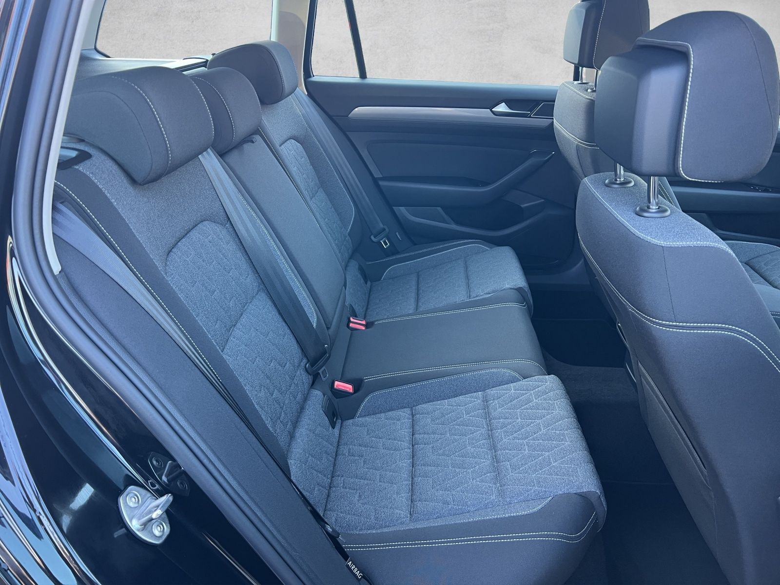 Passat Variant Business 2.0 TDI DSG Navi*ACC*IQ.