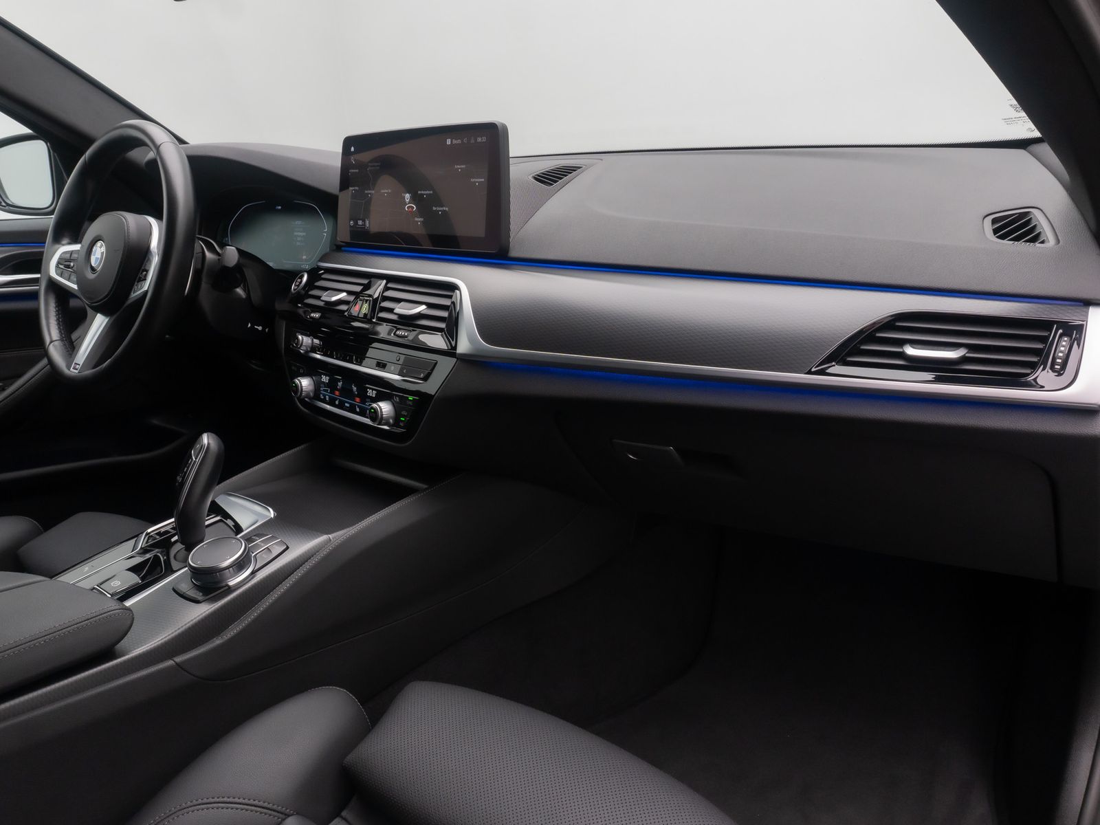 Fahrzeugabbildung BMW 530d M Sport Kamera DAB HiFi 4Klima Alarm 20Zoll