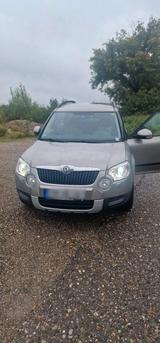 Skoda Yeti 1.2 Tsi Dsg AHK Xenon Kurvenlicht - Skoda Yeti in Freiburg
