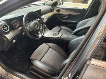 Mercedes E 200 - 10