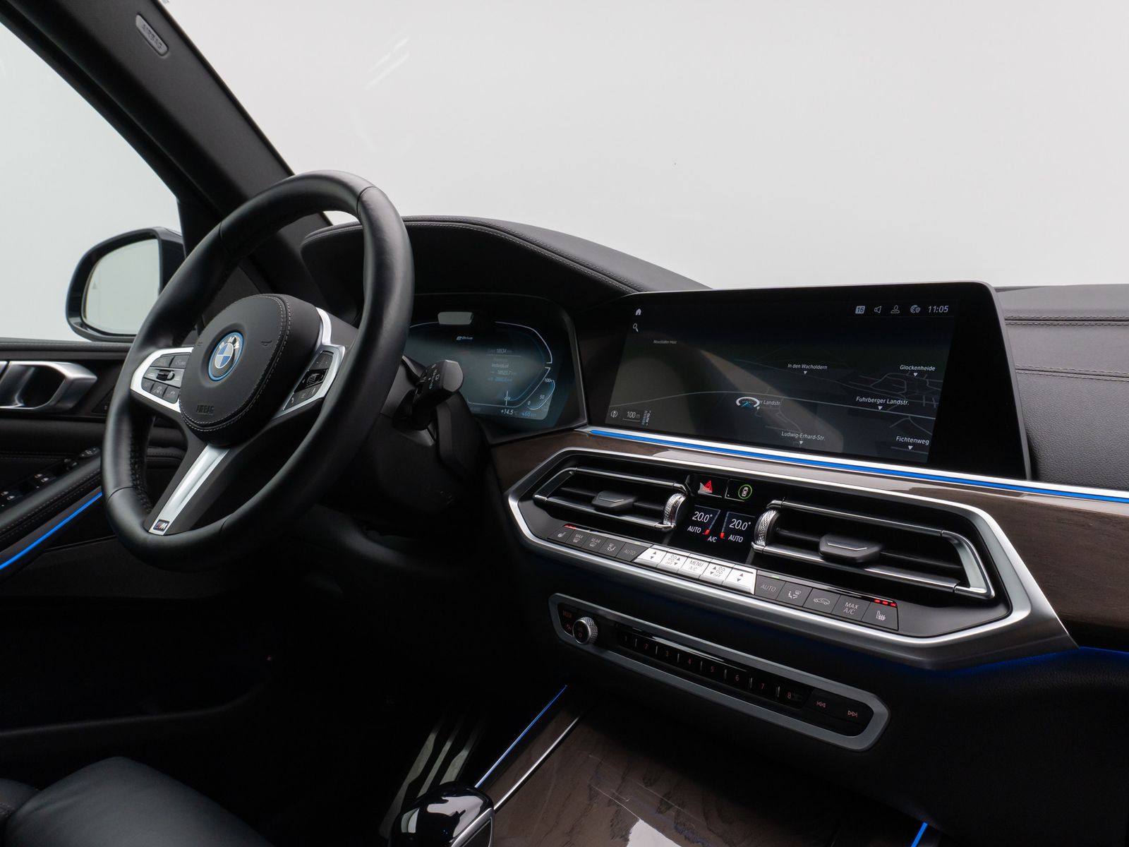 Fahrzeugabbildung BMW X5 xD45e M Sport 360°Laser HUD DAB H/K Komfort