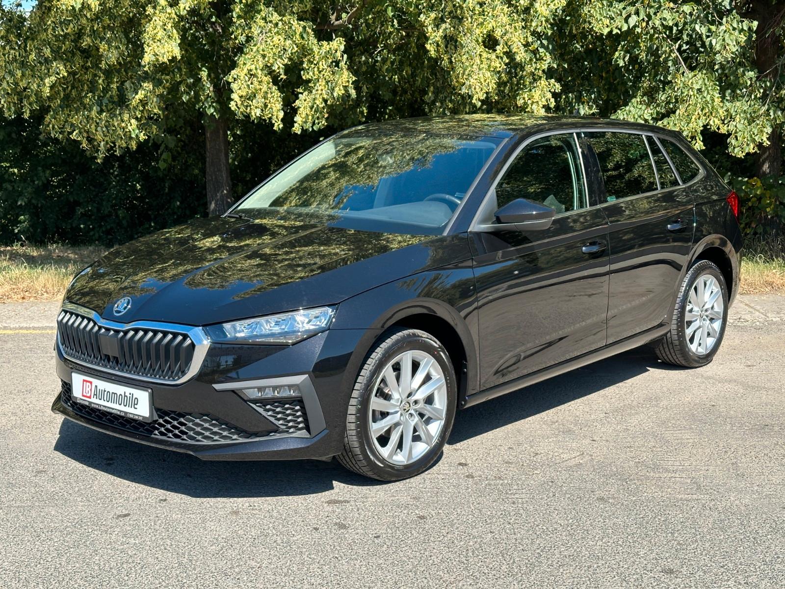 Skoda 1.0TSi DSG TOP & Selection KAMERA+PDC V/H LM17"