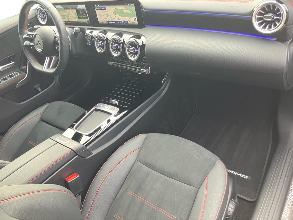 Fahrzeugabbildung Mercedes-Benz CLA 200 d SB AMG*AHK*LED*KEYL*DISTR*KAMERA*SOUND