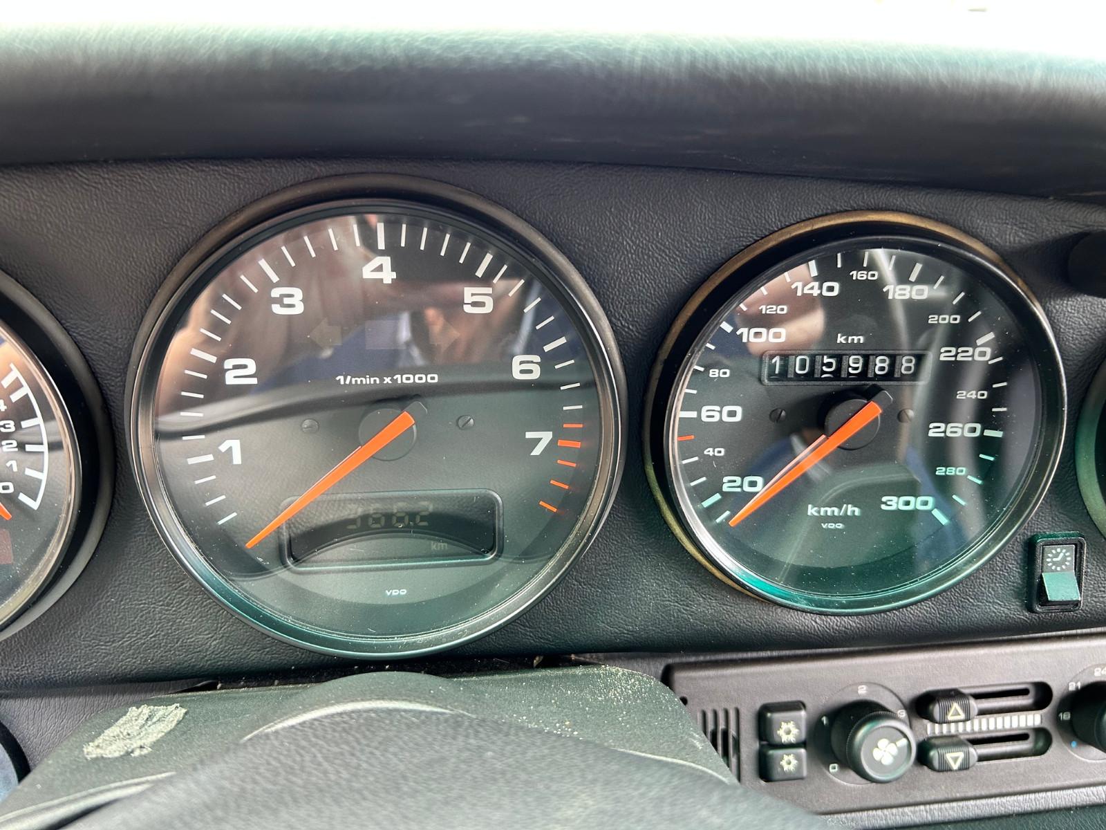 Porsche 993 Targa - Top und im Turbolook!