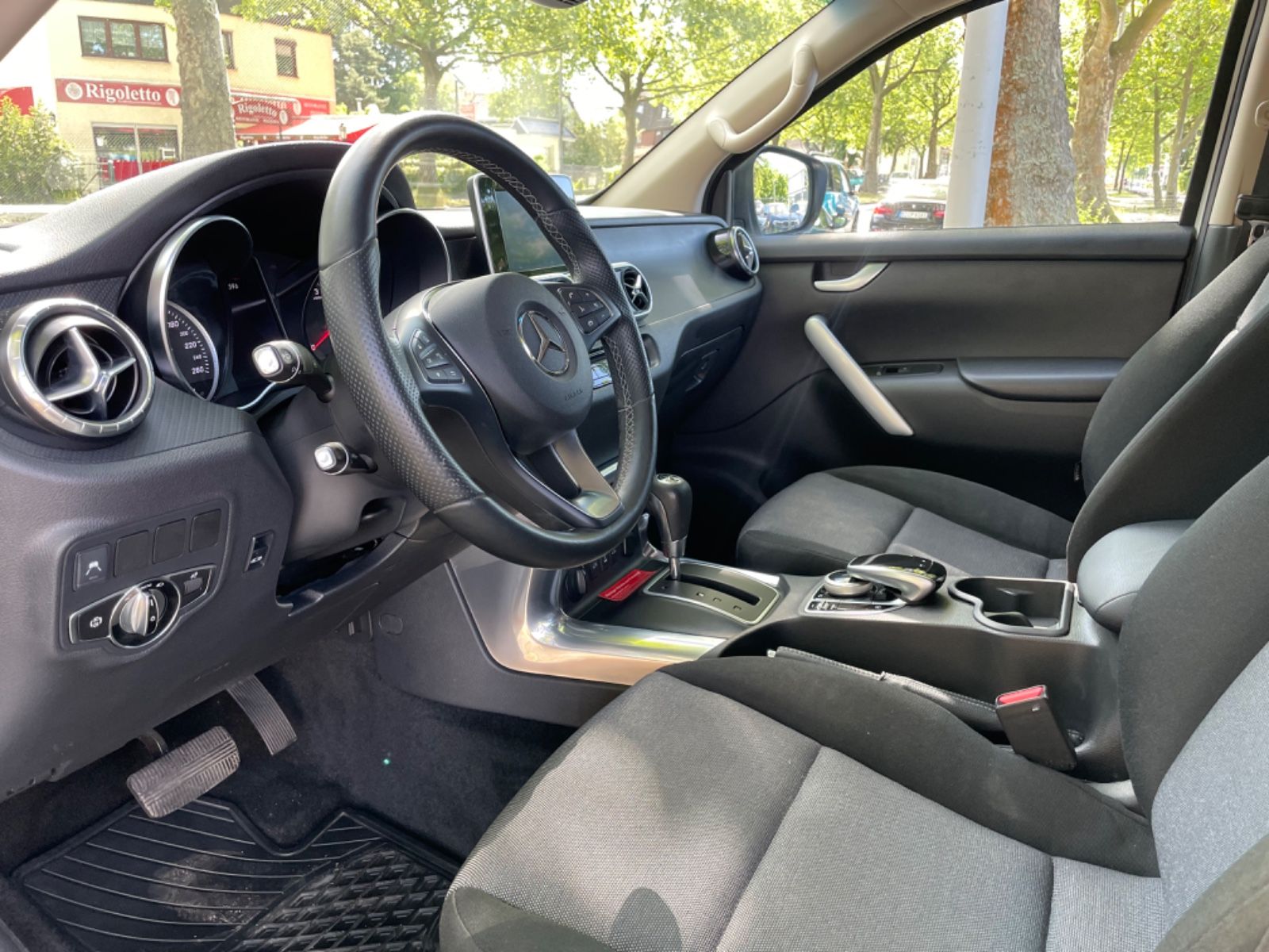 Fahrzeugabbildung Mercedes-Benz X 350d 4Matic DoKa*AluCab*Navi*4x4*Keyless*Kam*