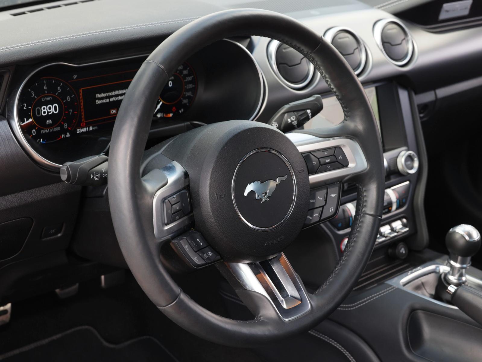 Ford Mustang Premium-Paket 2