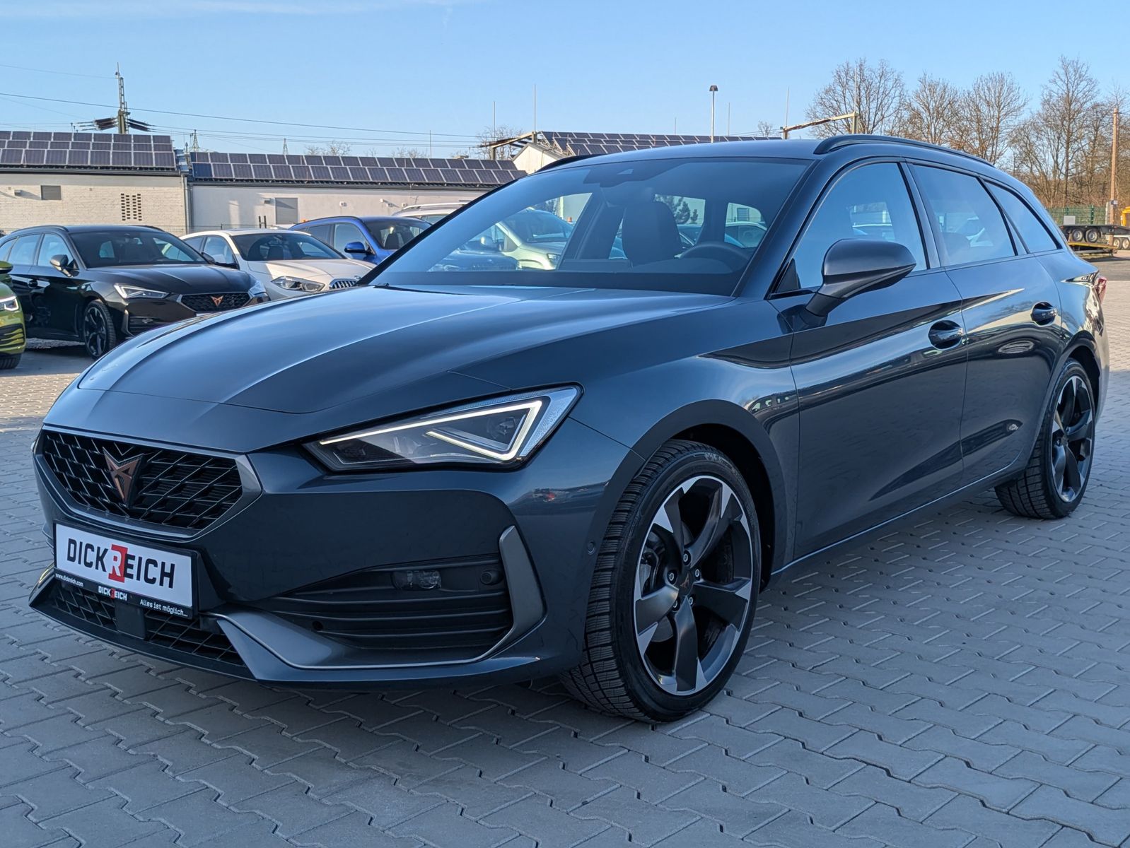 Fahrzeugabbildung CUPRA Leon 1.5 eTSI DSG MATRIX-LED*ACC*APP*KAMERA*18"