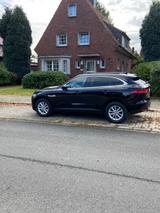 Jaguar F-Pace 30d AWD Portfolio Automatik Portfolio - Jaguar F-Pace in Essen