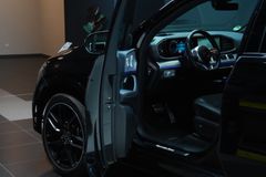 MERCEDES-BENZ GLE 450 AMG 4Matic*STANDH*2.HAND*BURM*360°HEADUP
