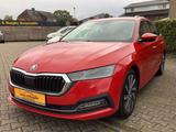 Skoda Octavia Combi First Edition / LEDER / NAVI / - Skoda Octavia: First Edition
