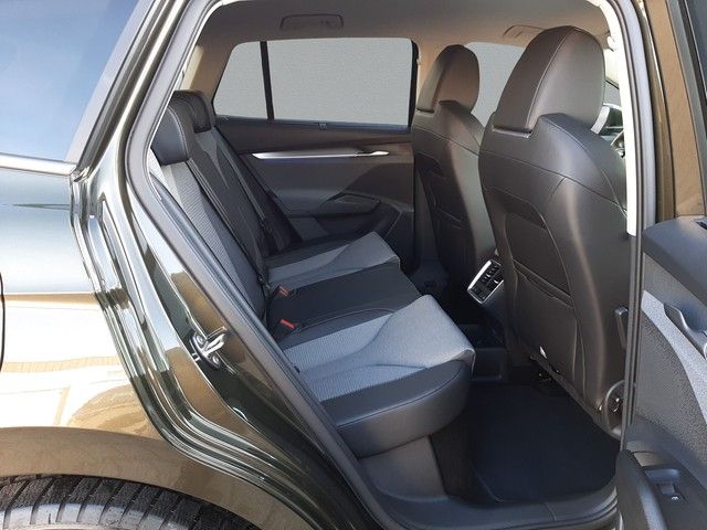 Fahrzeugabbildung Skoda Enyaq 60 Loft AHK Matrix Navi eleHeck Kamera