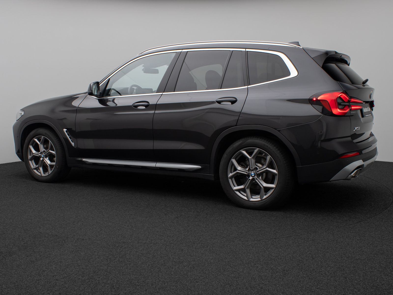 Fahrzeugabbildung BMW X3 xD20d Panor Kamera DAB HiFi Komfort Sport 19"