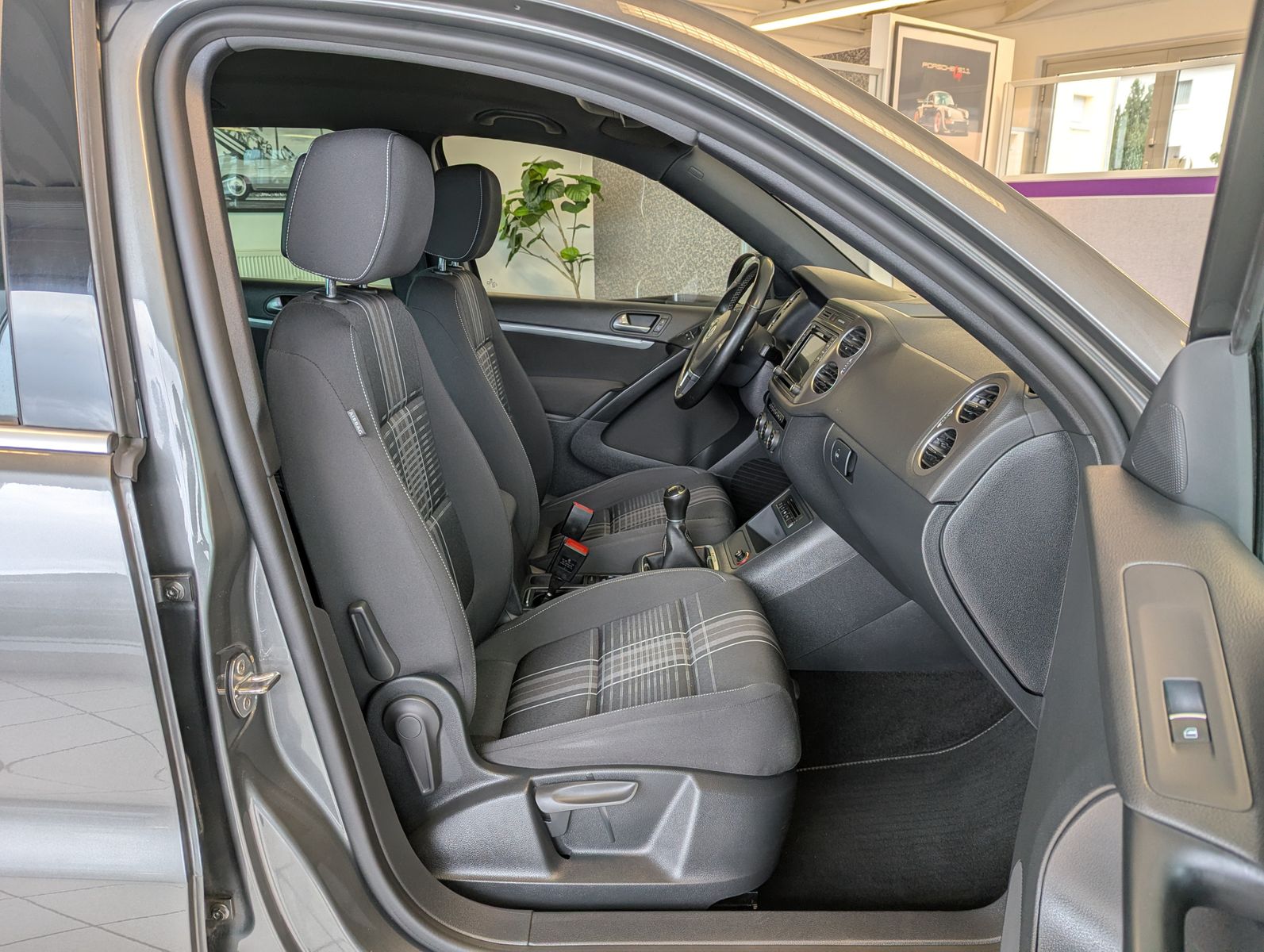 VW Tiguan Lounge Sport & Style 4M Kamera StHz. AHK - Image 15