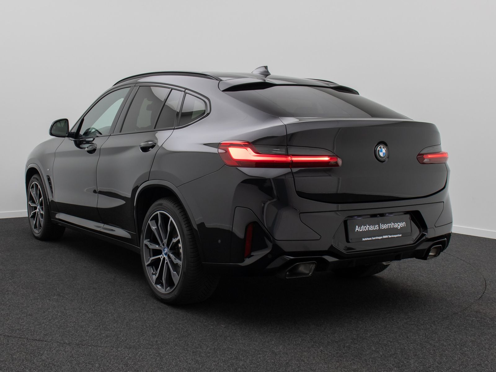Fahrzeugabbildung BMW X4 xD20d M Sport Panorama HUD H/K DAB Laser AHK