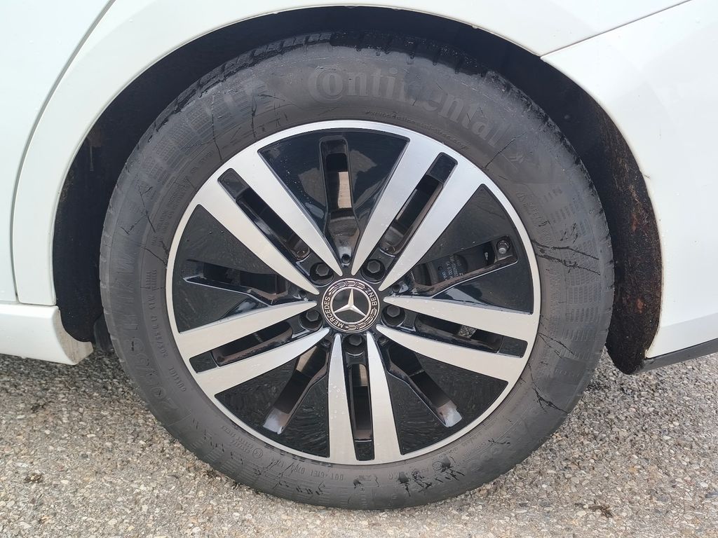 MERCEDES-BENZ B 250 18