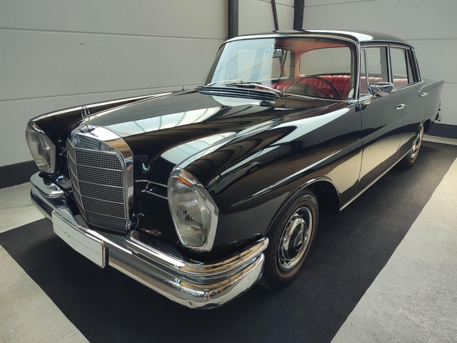Mercedes-Benz 220 SE Heckflosse *H-Kennzeichen*Oldtimer*