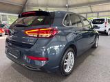 Hyundai i30 1.5i Prime Mild-Hybrid Navi RfK Winter - Hyundai i30 Prime mit Benzin-Antrieb