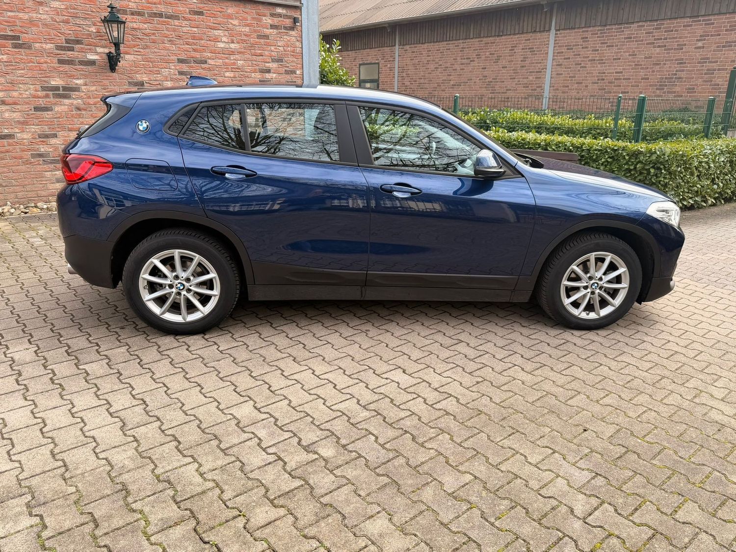 BMW X2 xDrive 18 d Advantage Plus foto 9