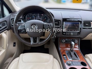Volkswagen Touareg - 11