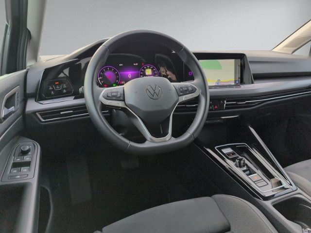 Golf VIII 1.5 eTSI DSG STYLE AHK+KAMERA+NAVI+LED