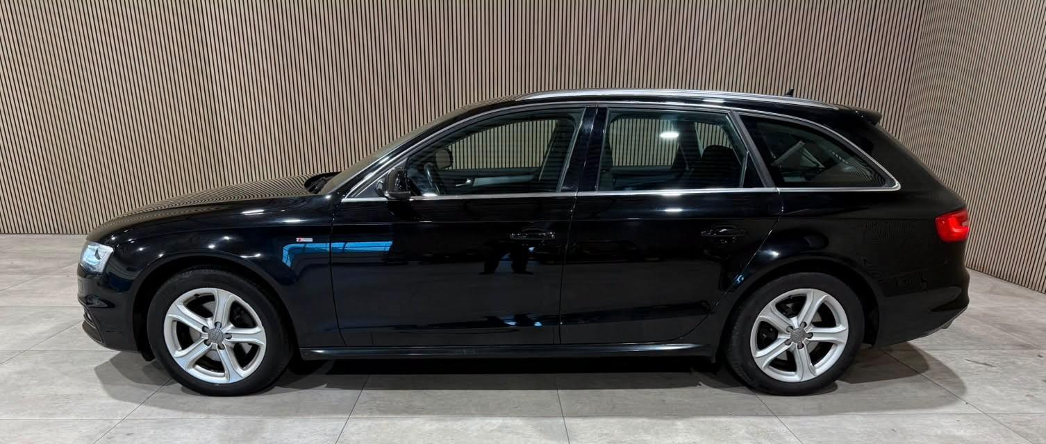 Audi A4 2015 — салон