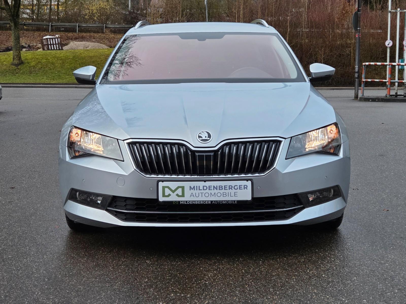 Skoda Superb Combi Ambition Navi DAB