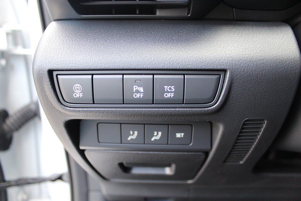 Fahrzeugabbildung Mazda MX-30 EV Advantage Modern Confidence ELEKTRO NAV